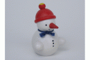 Schneemann mit roter Mütze