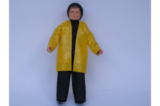 Puppe - Mann in Regenjacke