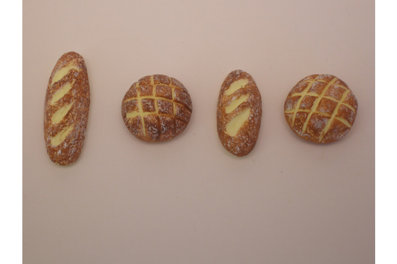 Brot & Brötchen in Korb Puppenstube Miniatur 